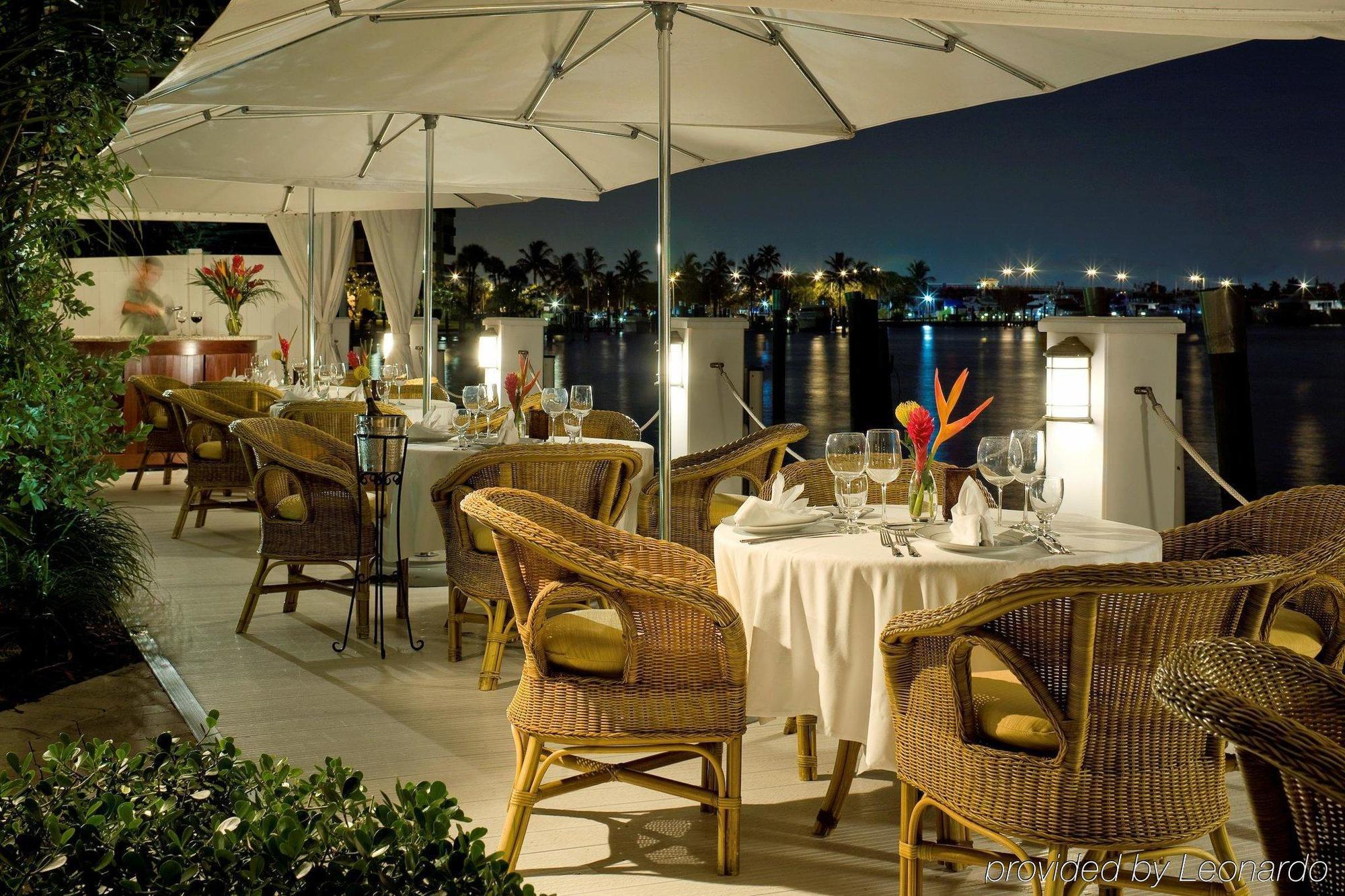 The Pillars Hotel & Club 포트 로더데일 레스토랑 사진